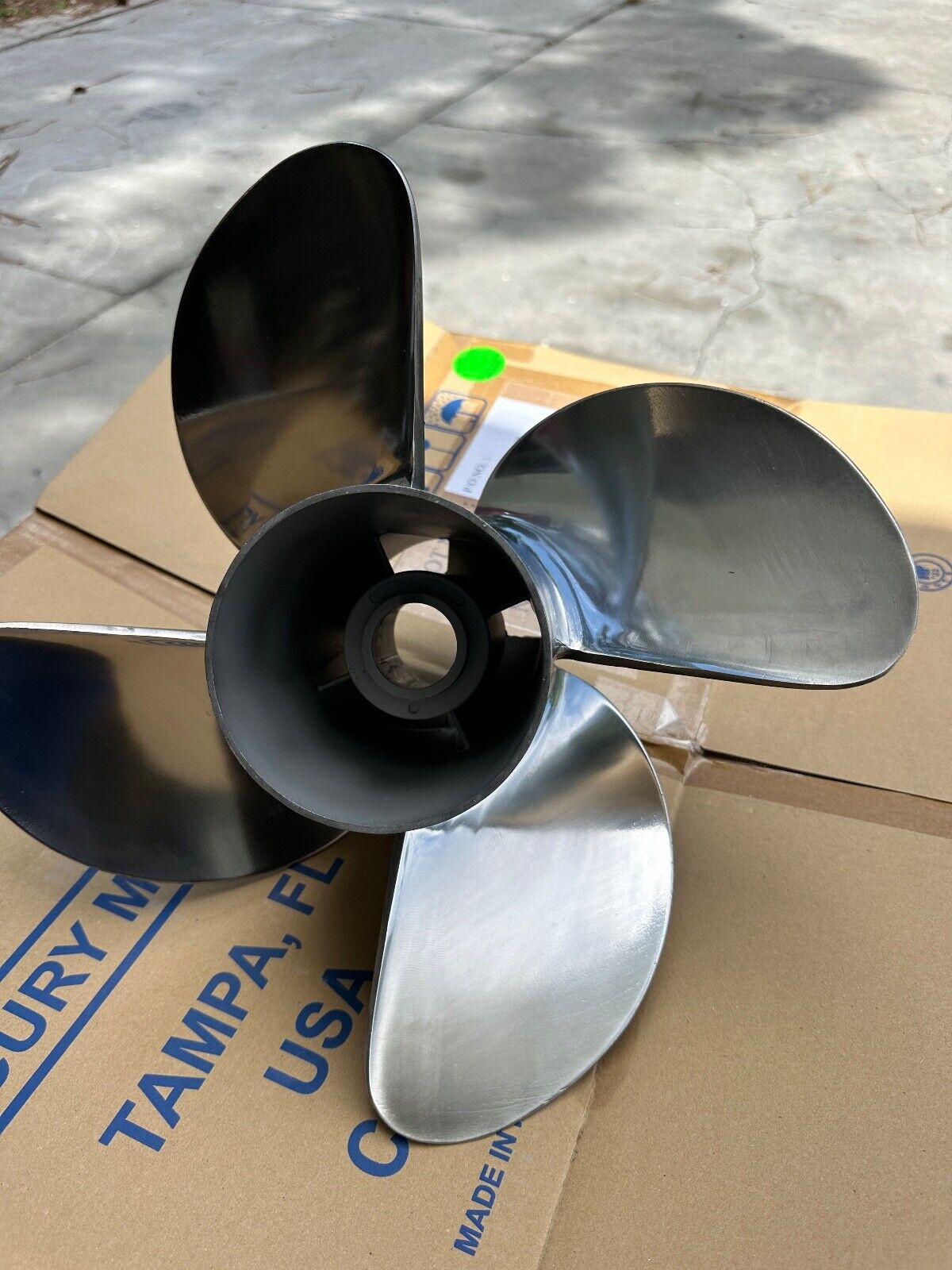 Mercury Revolution 4 (14.6" x 17") LH Propeller, 48-8M0151316 Rev 4 Prop