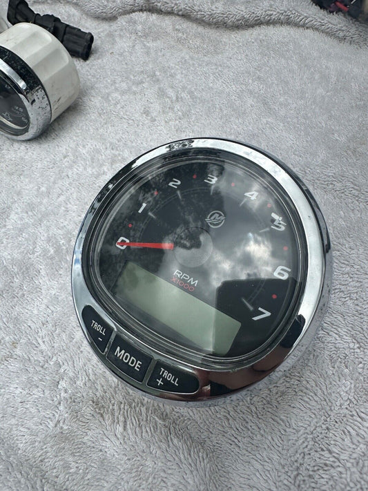 Mercury SmartCraft SC1000 Tachometer Black/Chrome #: 79-8M6003256 SS: 8M6002291