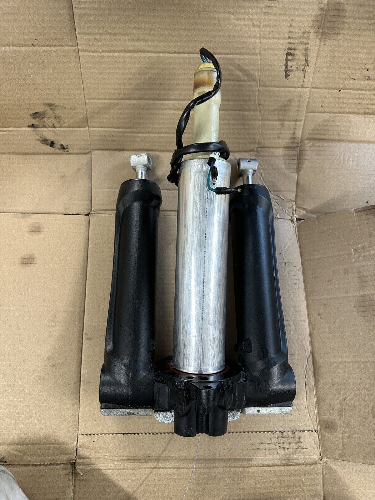 Mercury Verado L6 2.6l Power Trim Unit Assembly 8M0142342 8M0118296 *30 Day Warr - Fishhawk MarineeBay Motors:Parts & Accessories:Boat Parts:Outboard Engines & Components:Trim & Tilt